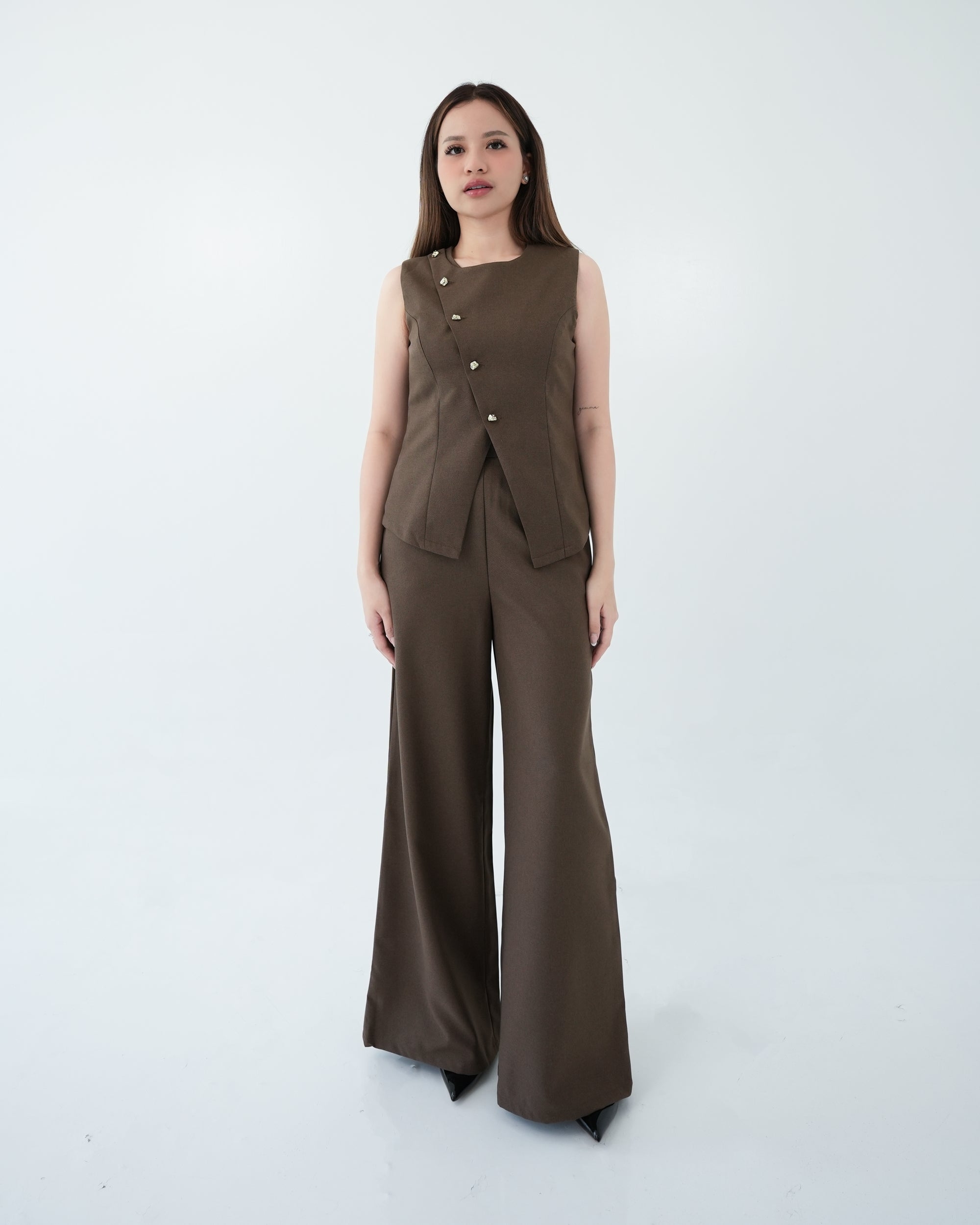 ARUNA PLAIN SET