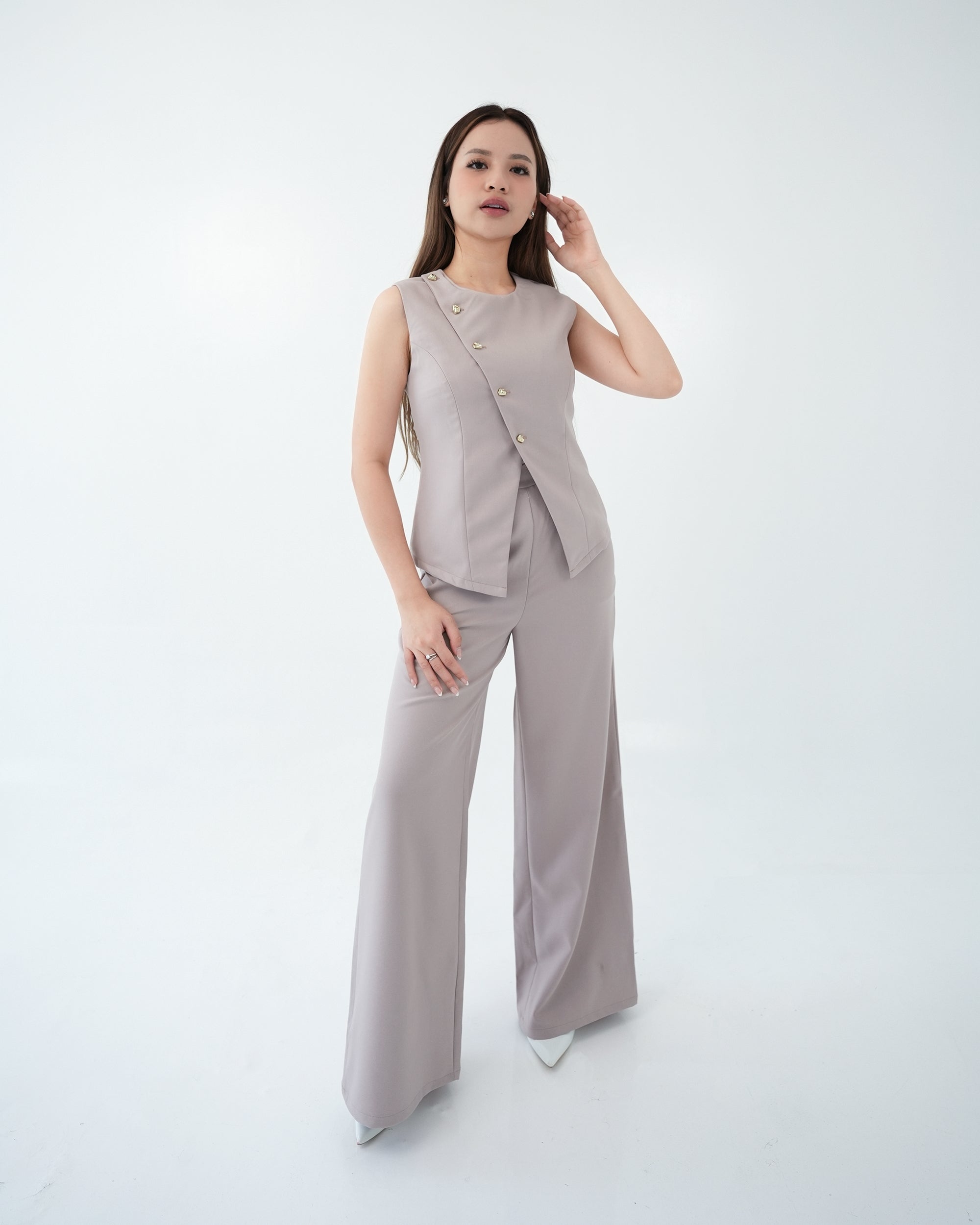 ARUNA PLAIN SET